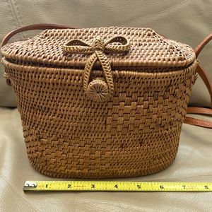 Rattan shoulder/crossbody bag